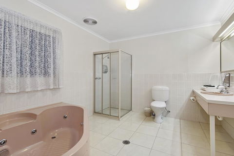 Golden Square Motor Inn - Grafton Accommodation 3