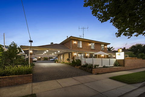 Golden Square Motor Inn - Grafton Accommodation 0