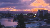 Gorgeous Riverview Apartment. Chevron Renaissance