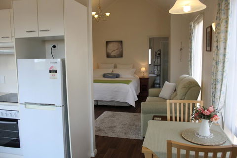 Grace Cottages - Grafton Accommodation 3