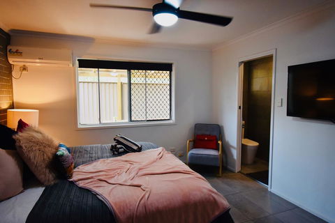 Grey Brick Apartment - Grafton Accommodation 3