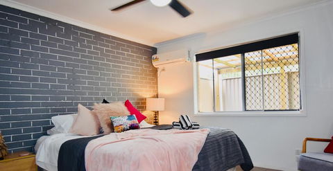 Grey Brick Apartment - Grafton Accommodation 0