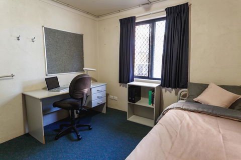 Guild House 6 Bedroom Flat - Grafton Accommodation 3