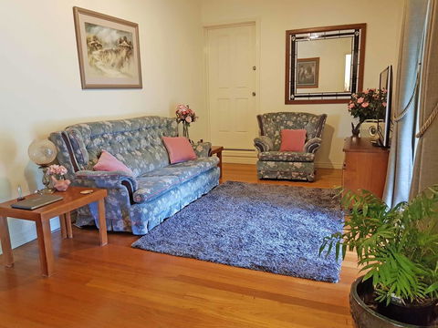 Gumtree House Montville - Grafton Accommodation 2