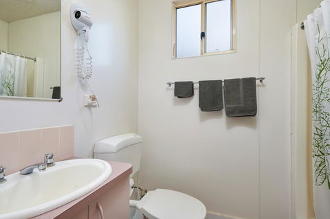 Gundagai Cabins & Tourist Park - Grafton Accommodation 3