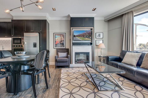 Head For The Hills At Charming Mountain Apartment - Grafton Accommodation 1