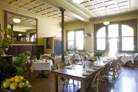 Healesville Hotel - Grafton Accommodation 2