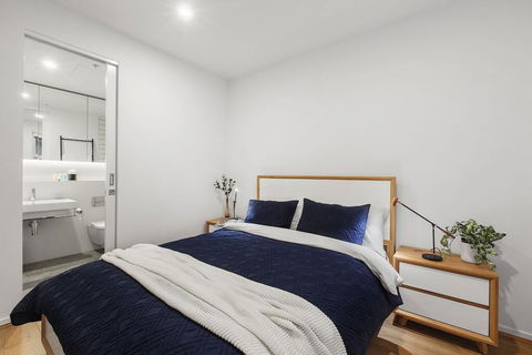 Heart Of Windsor Apartment By Ready Set Host - Grafton Accommodation 1
