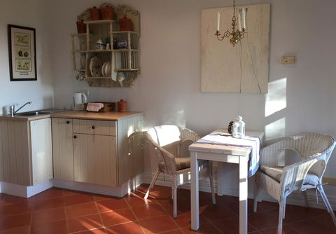 Heggy's Cottage - Grafton Accommodation 1