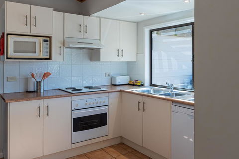 Hermitage Hideaway - Grafton Accommodation 1