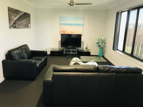 Hervey Bay Holiday Home - Grafton Accommodation 0