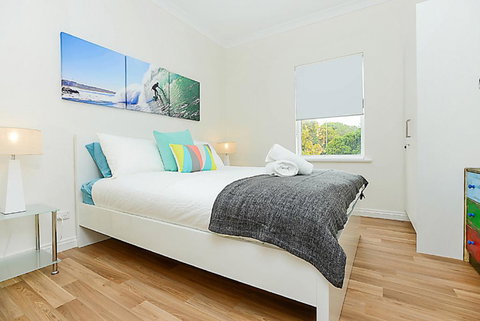 Hi 5 Luxury Holiday Apartments - Grafton Accommodation 1