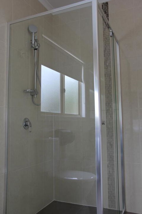Hibernian Hotel - Grafton Accommodation 1
