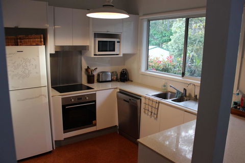 Hidden Oasis Pet Friendly In Anna Bay - Grafton Accommodation 3