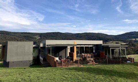 Highland Getaway - Grafton Accommodation 1