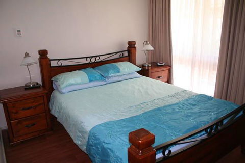 Hillarys Holiday Home - Grafton Accommodation 2