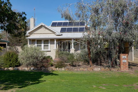 Holistic Haven - Grafton Accommodation 2