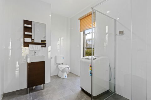 HomeHotel Cozy Duplex In Serene And Leafy Suburb - Grafton Accommodation 0