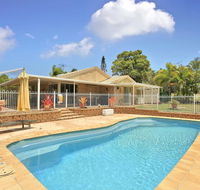 Hook Wine and Sinker Hervey Bay - Grafton Accommodation