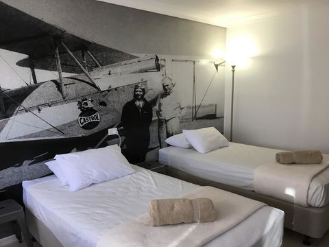 Hotel Corones - Grafton Accommodation 0