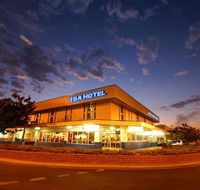 Isa Hotel - Grafton Accommodation