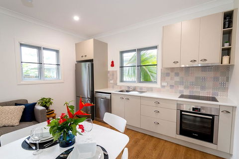 Island Cottages - Grafton Accommodation 0