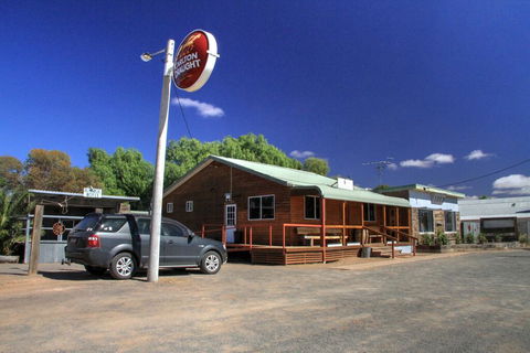 Ivanhoe Hotel Motel - Grafton Accommodation 0