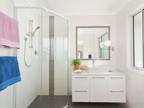 Jacaranda Blue @ Corlette - Grafton Accommodation 1