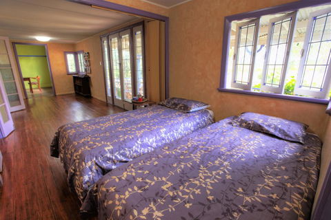 James Farmhouse - Grafton Accommodation 1