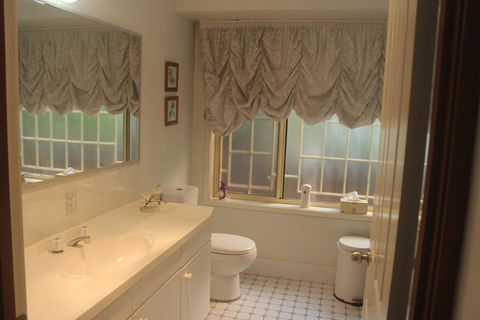 JOHN HUNTER B&B - Grafton Accommodation 1