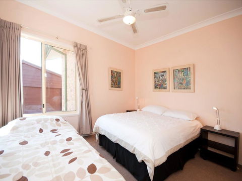 Just 4 Fun - Grafton Accommodation 2