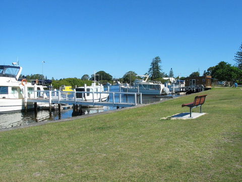 Just 4 Fun - Grafton Accommodation 1