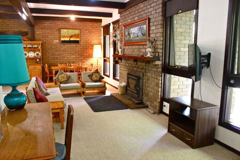 Kaighins Place - Grafton Accommodation 1