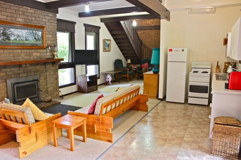Kaighins Place - Grafton Accommodation 3