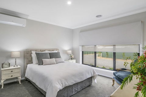 Kennedy House Euroa - Grafton Accommodation 0
