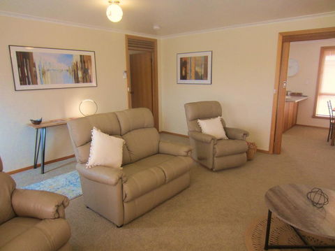 Kitty's Cottage - Grafton Accommodation 3