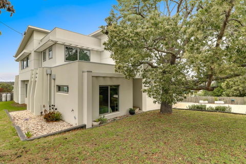 Kurrajong - Grafton Accommodation 1