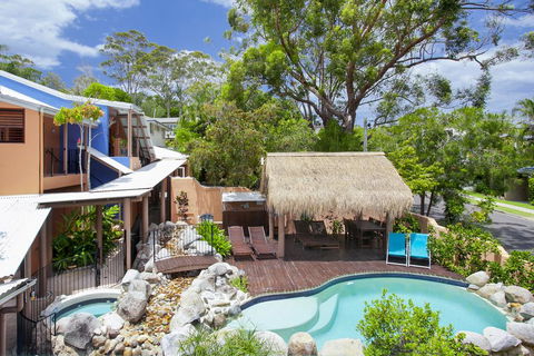 L'Auberge Noosa - Grafton Accommodation 0