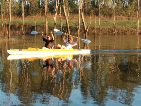 Lake Tinaroo Waterfrontage - Grafton Accommodation 3