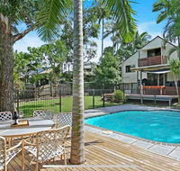 Lakeside Beach House - Hostie Properties - Grafton Accommodation