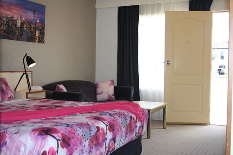 Leagues Motel - Grafton Accommodation 0