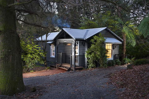 Leddicott Cottage - Grafton Accommodation 0
