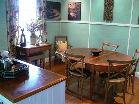 Lemon Tree Cottage - Grafton Accommodation 2