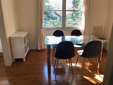 Leura Camellias - Grafton Accommodation 1