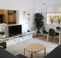 Luxury Double Bay Flat by Harbour Pool - Grafton Accommodation