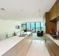 Luxury Opposite The Beach - Grafton Accommodation