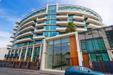 Luxury Opposite The Beach - Grafton Accommodation 1