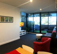 LuxuryBrand New Design InteriorResin-Art. WI-FI - Grafton Accommodation