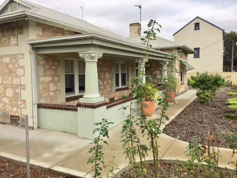 MacDonnell House Naracoorte - Grafton Accommodation 1