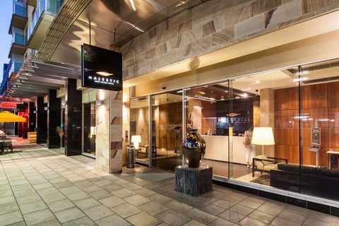 Majestic Roof Garden Hotel - Grafton Accommodation 3